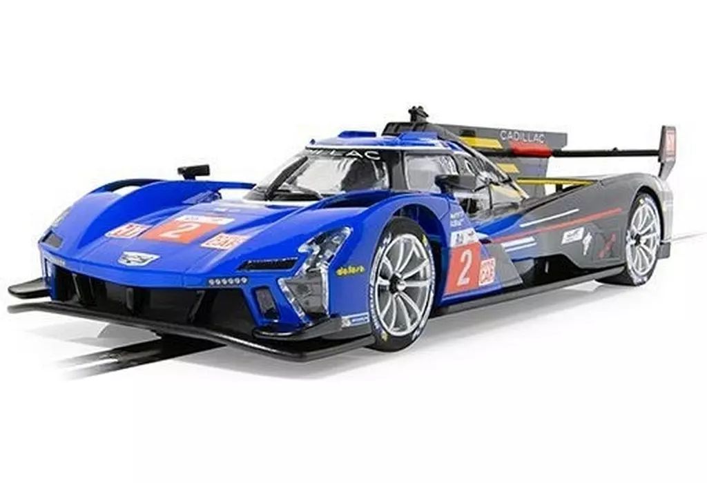 ラジコン 1 32 キャデラック Vシリーズ.R ル マン24時間レース 3位 アール バンバー アレックス リン アレックス パロウ 2 C4512