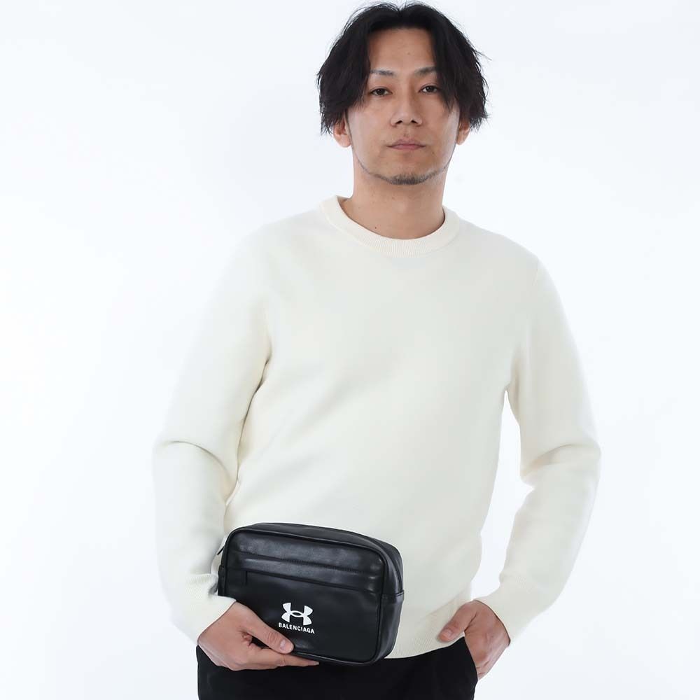 ●送料込●BALENCIAGA●Under Armour クロスボディポーチ Balenciaga Under Armour Crossbody Bag in Black for Men | Lyst