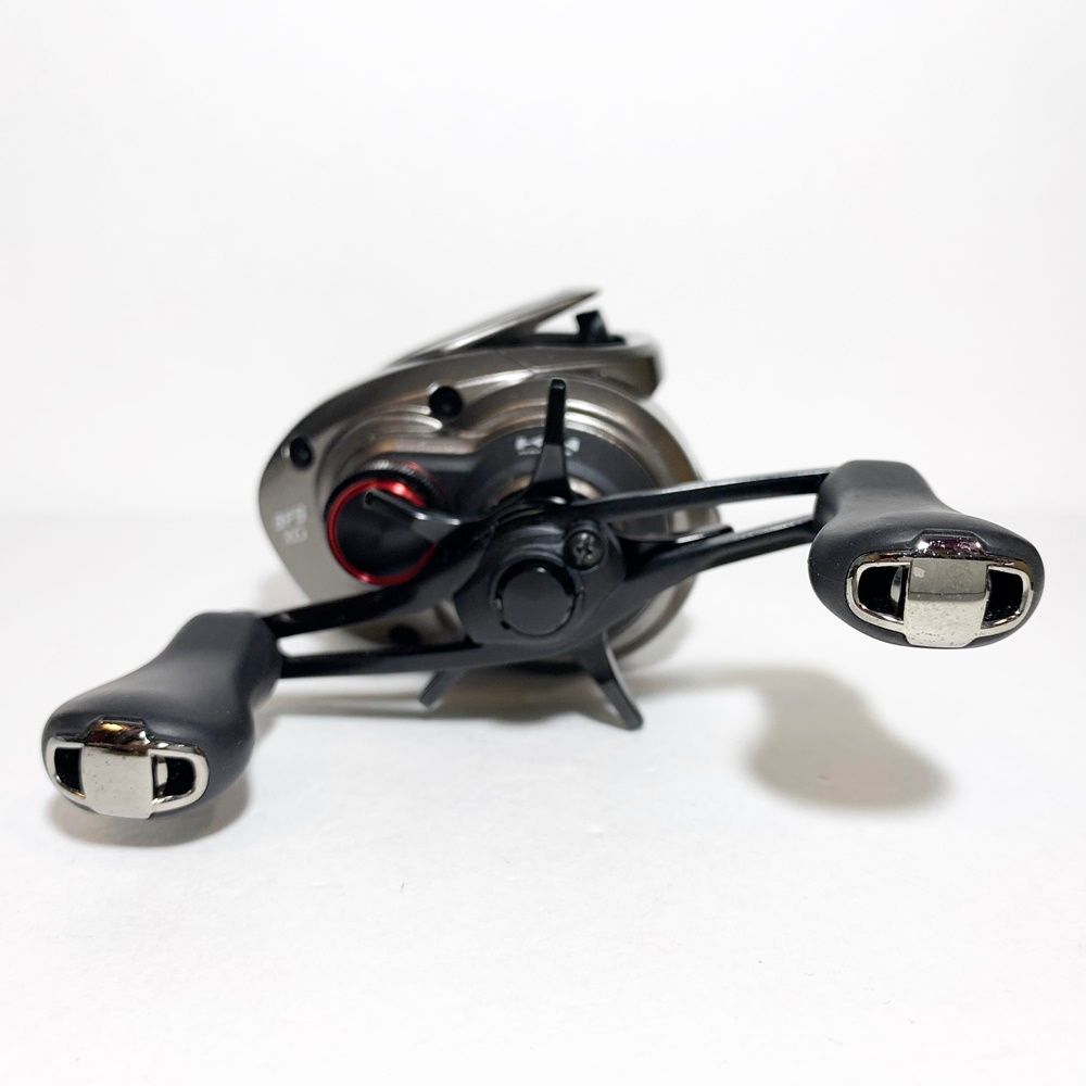 ベイトリール 右ハンドル