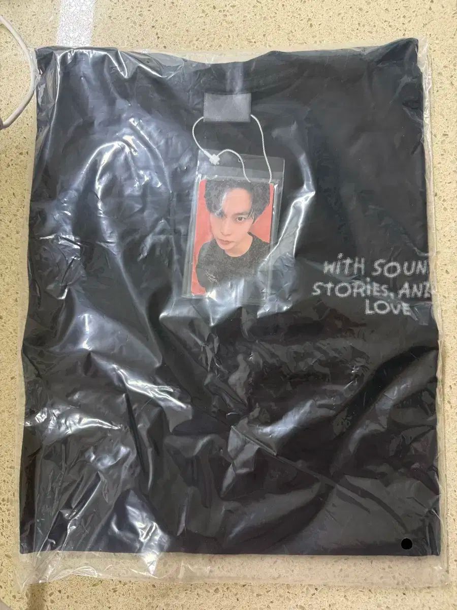 ドヨン DOYOUNG ドア md 半袖 Tシャツ バンドバージョン L トレカ 付き フォトカード 付き 未開封