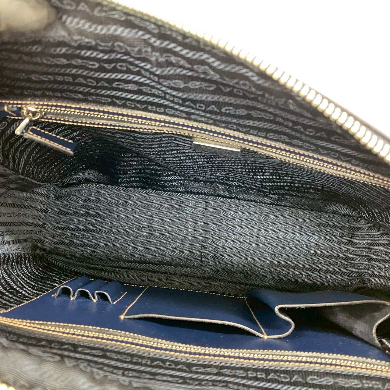 【極美品】プラダ ビジネスバッグ 三角ロゴ サフィアーノレザー メンズ ブラック PRADA 極 美品 希少品 プラダ 三角ロゴ 金具 サフィアーノ