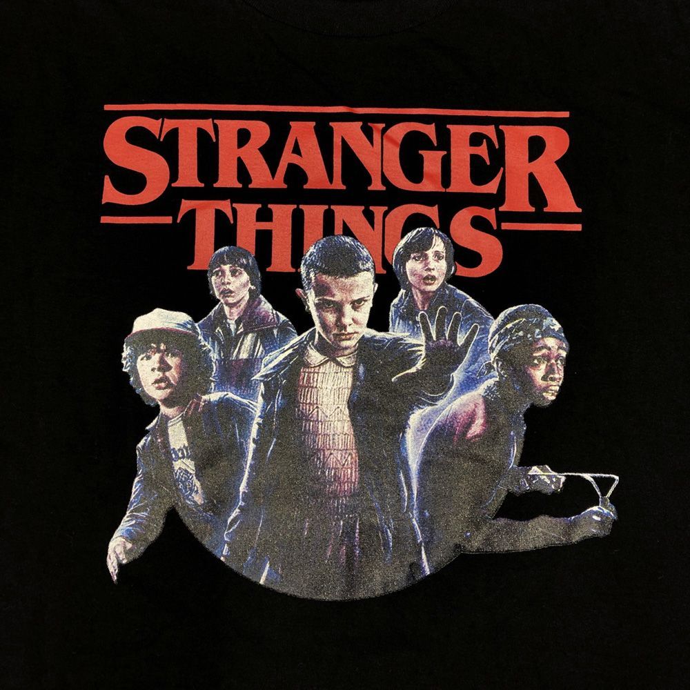 新品 STRANGER THINGS Tシャツ 黒 ストレンジャーシングスXL位 - メルカリ