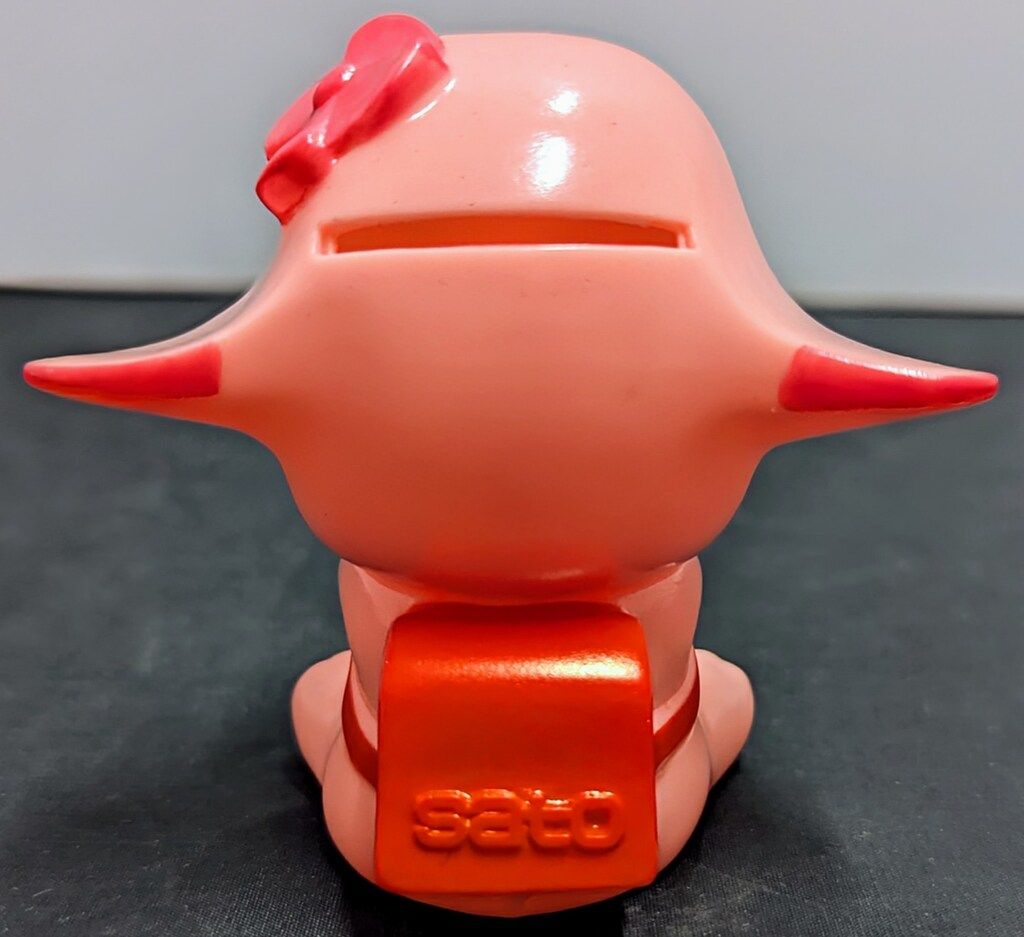サトコちゃん　貯金箱　ランドセル 佐藤製薬 貯金箱 サトコちゃん ランドセル お座りソフビ貯金箱