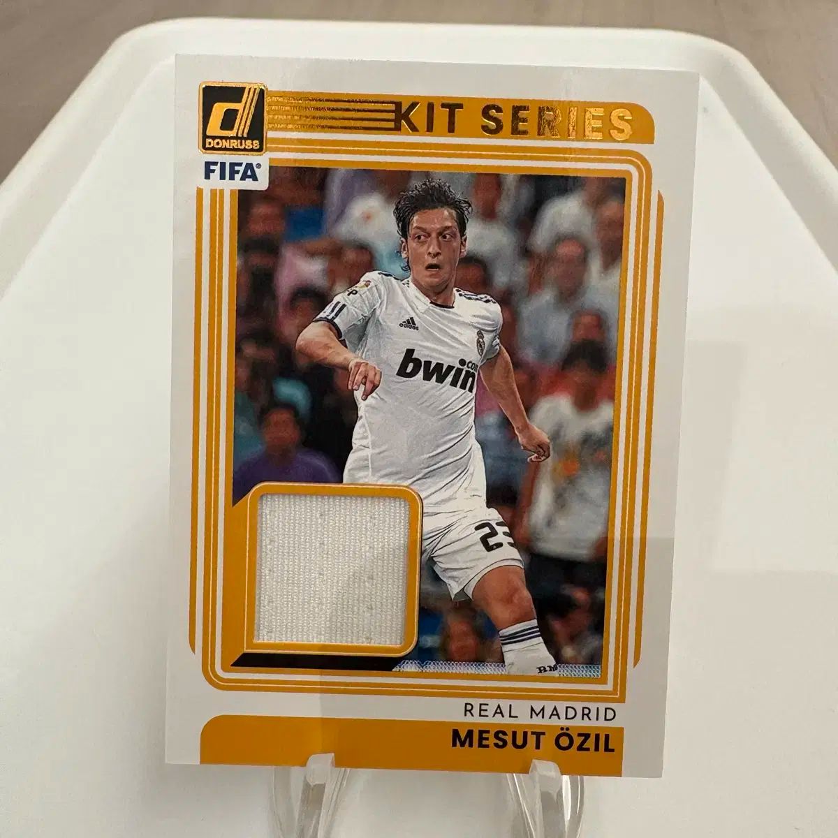 【人気セール，100%新品】 donruss₍ドンラス) レアルマドリード メスト 外側の品質 着用 ジャージ カード 記念グッズ