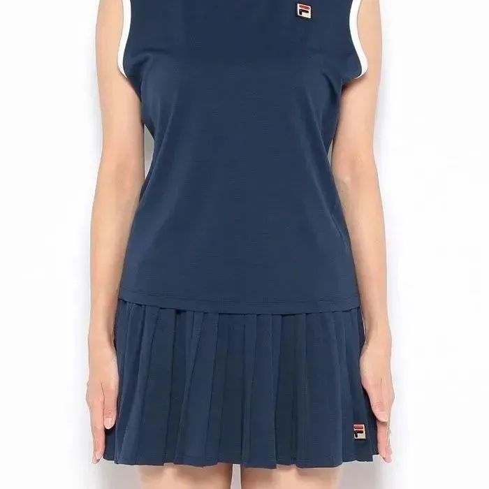 FILA フィラ テニス プリーツスコート Sサイズ（M寄り）美品 紺