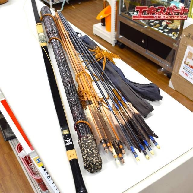 弓 MIYATA ミヤタ CG 二寸伸 13.2kg 漆塗り矢筒 矢9本付き 湘南台店 - メルカリ