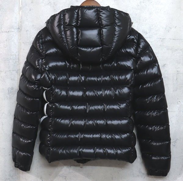 【広尾店】美品 モンクレール MONCLER ヴァレンティノ×モンクレール レディースダウン 黒×白ロゴ size:40 【14911】