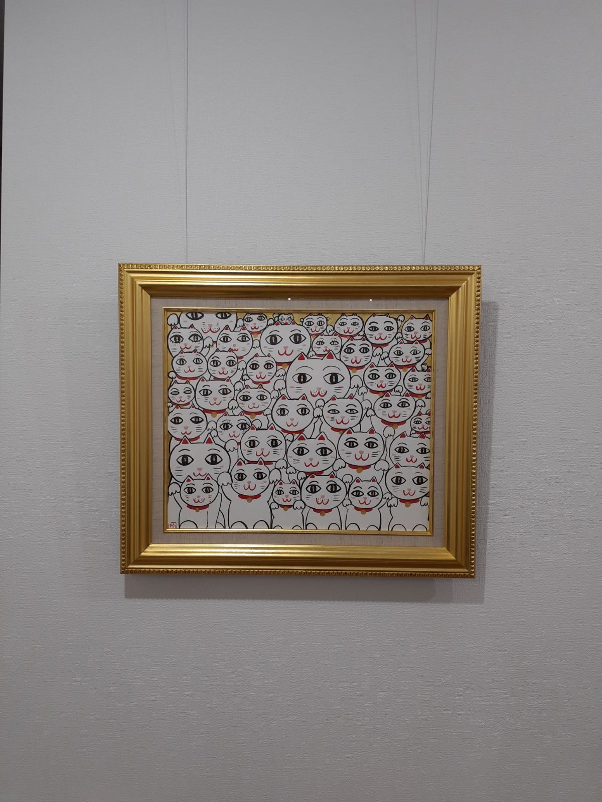 ハッピー招き猫　日本画金箔　額付(アンティーク)　F8号　画家　小楠アキコ作品 ハッピー招き猫日本画金箔額付(アンティーク)F8号画家小楠アキコ