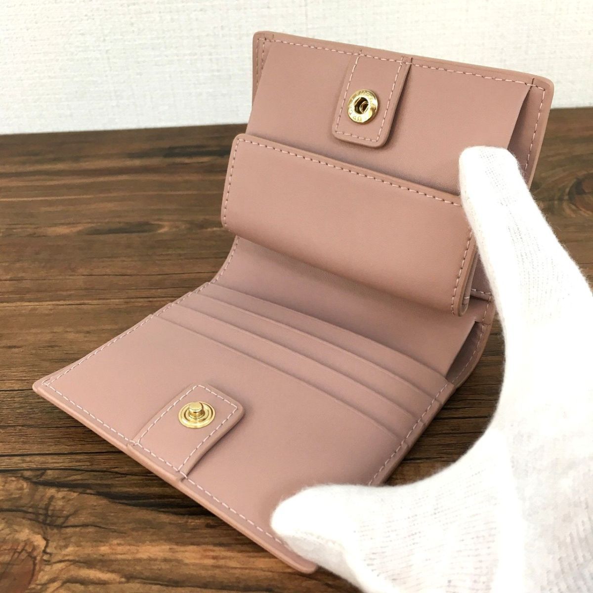 二つ折り財布 ピンク