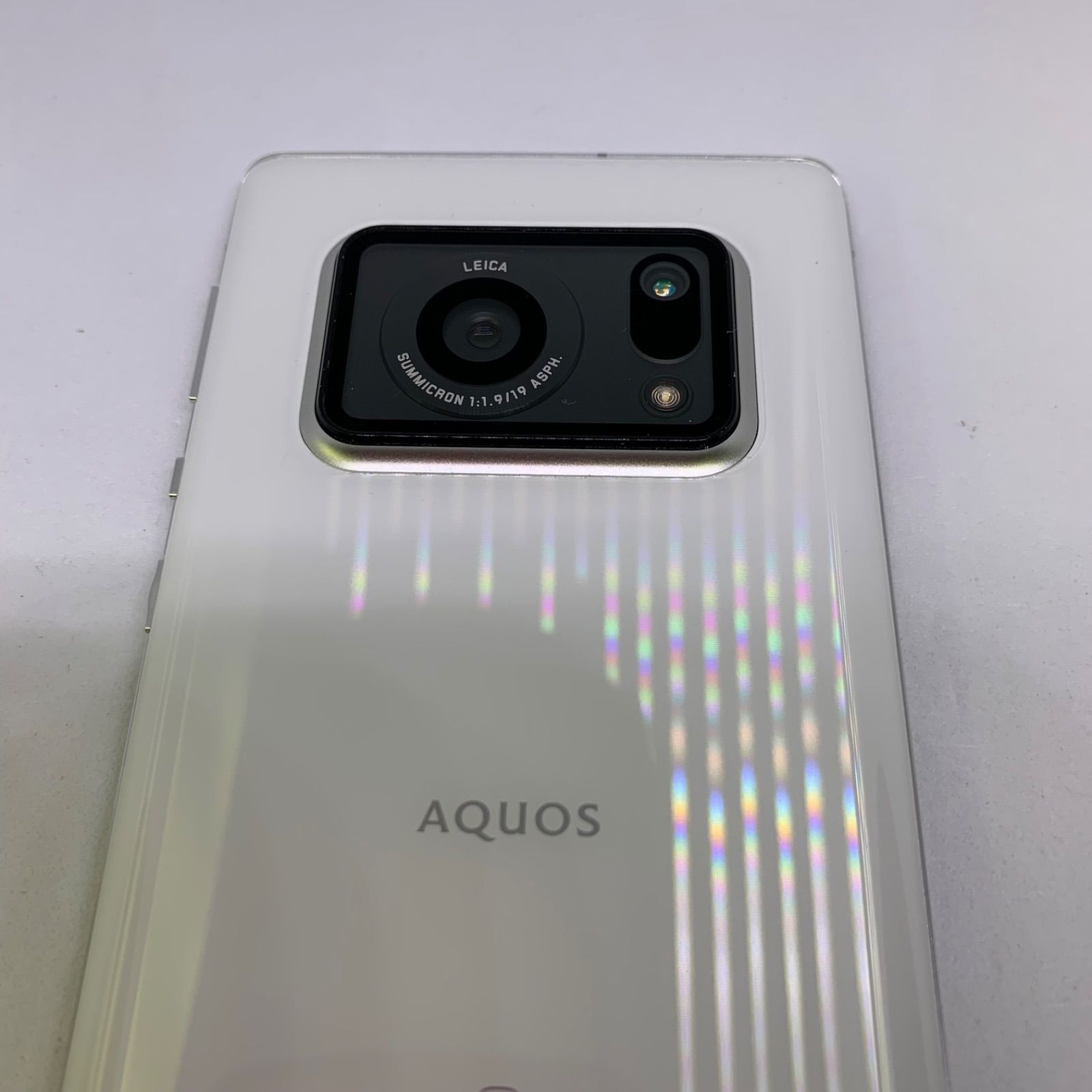 AQUOS R6 ホワイト 128 GB Softbank