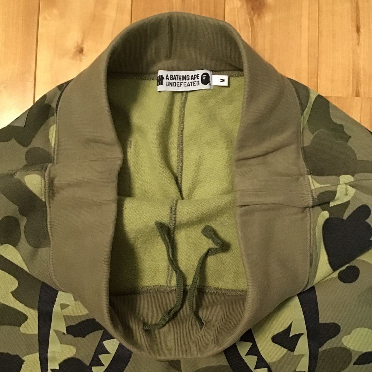 Undefeated × BAPE シャーク スウェット ハーフパンツ Mサイズ shark 