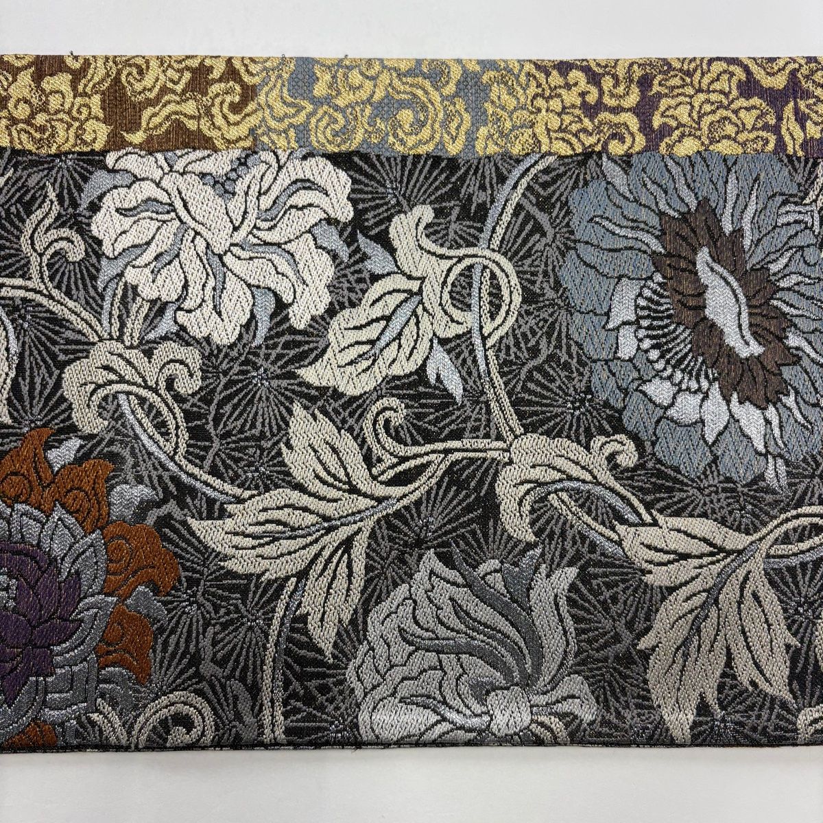 袋帯 名品 関西仕立て 花唐草 金銀糸 黒灰 六通 正絹 【中古