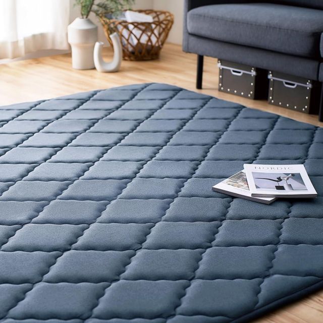 アイリスオーヤマ キルトラグ 185×240cm カーペット 厚ウレタン30mm オールシーズン対応 ネイビー クッションラグ 厚手 ACRQ-C1824