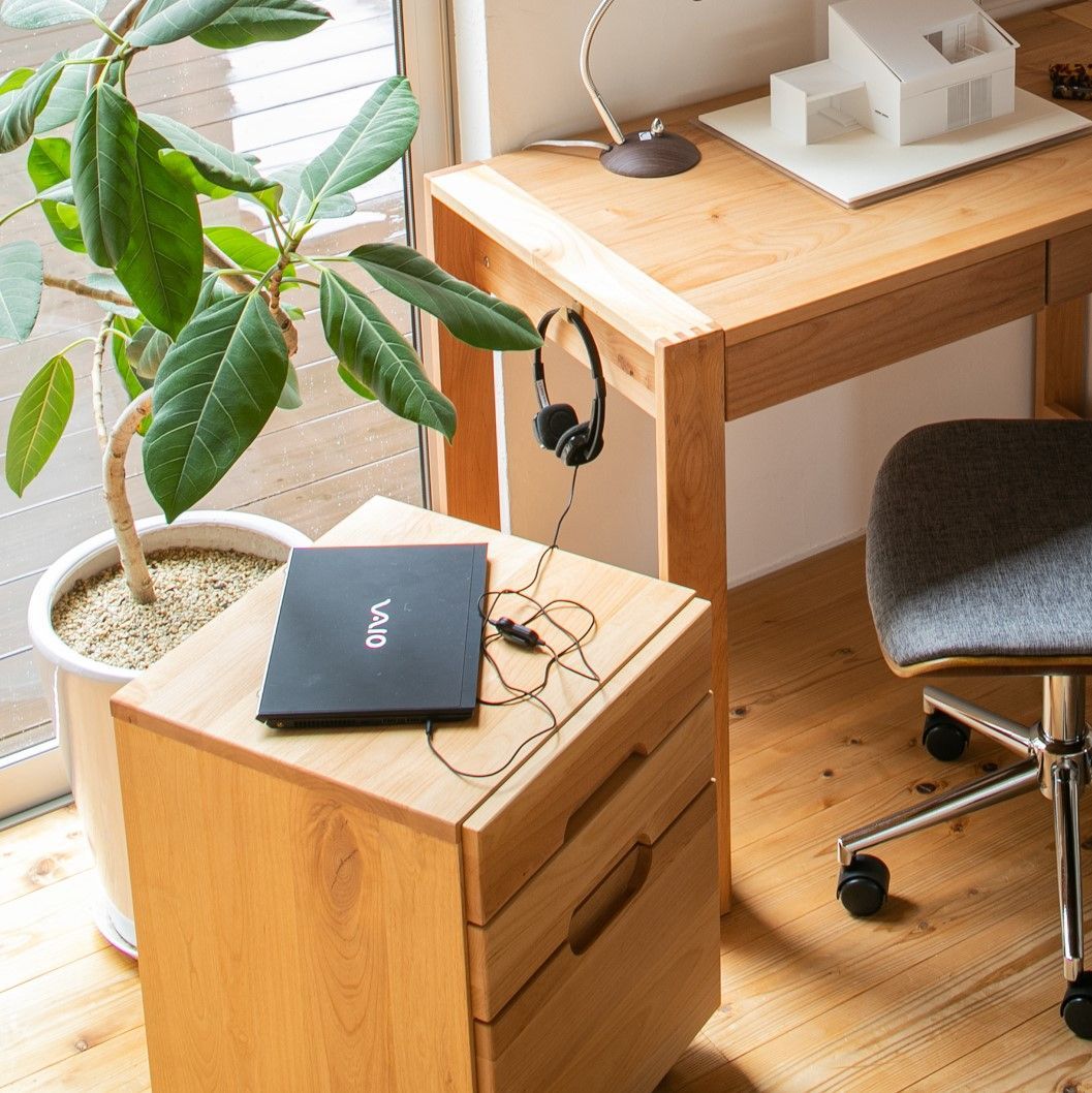 アルダー材　机　 オイル塗装　引き出し付き アルダー材 机 オイル塗装 引き出し付き