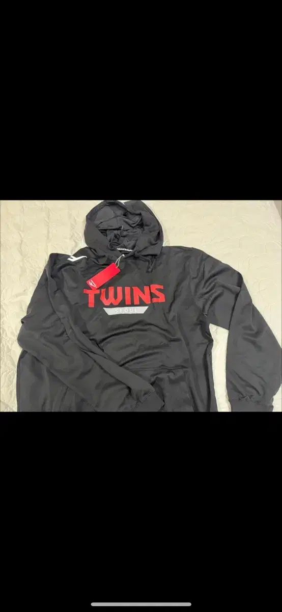 LG TWINS ツインズ アセンティック フード付きTシャツ