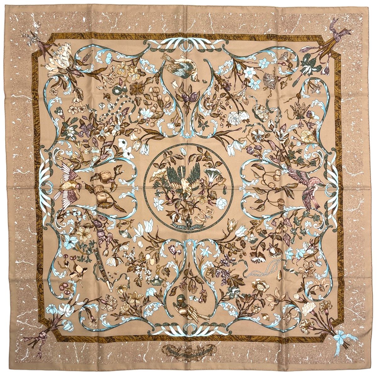 エルメス HERMES カレ 90 PiERRES d ORiENT et d OCCiDENT 東洋の石と西洋の石細工 鳥 花 果実 果物 スカーフ シルク ベージュ マルチカラー レディース