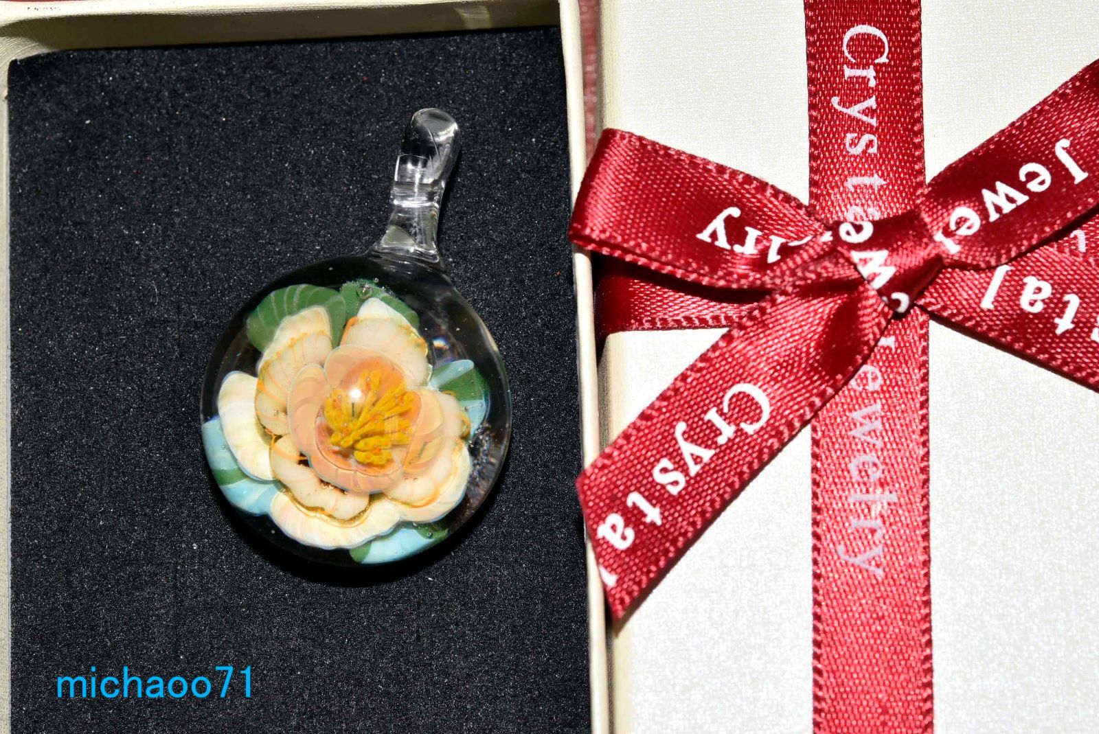 フラワー ガラスのペンダントトップ (12124-P21)GLASS FLOWER 透き通っ