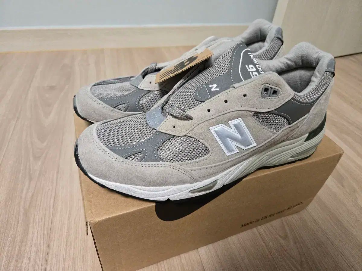 New Balance(ニューバランス) 991 グレーカラー 265 サイズ 新製品を販売しています
