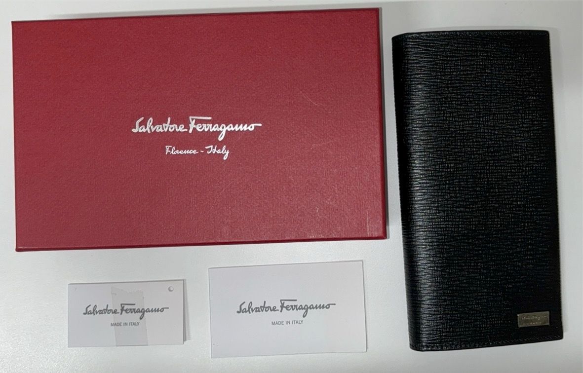 フェラガモ Salvatore Ferragamo 長財布 カーフスキン 牛革