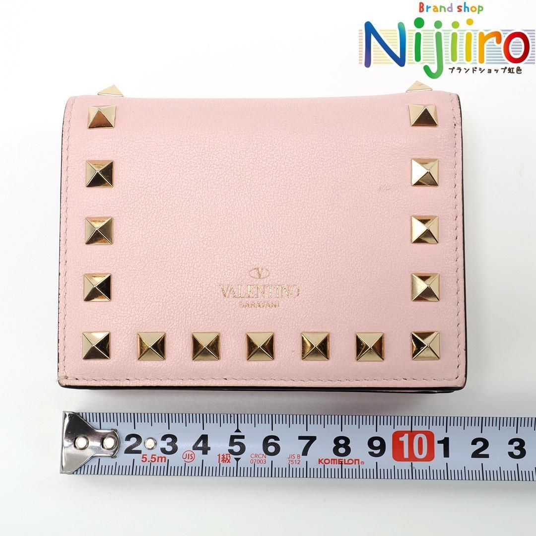 【極美品】ヴァレンティノ　ガラヴァーニ　ロックスタッズ 財布　1657 極美品】ヴァレンティノ ガラヴァーニ ロックスタッズ 財布 1657