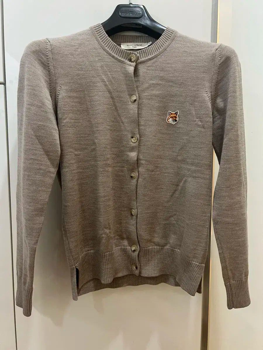 24fw Maison Kitsuné メゾンキツネ レディースカーディガン M グレード