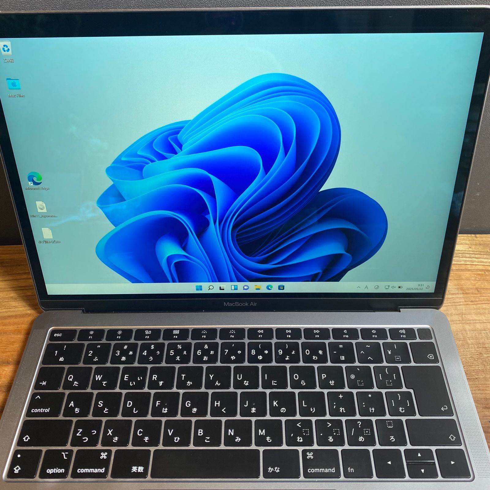 美品］Apple MacBook Air 13inch 2019/Core i5 1.6GHz/8GB