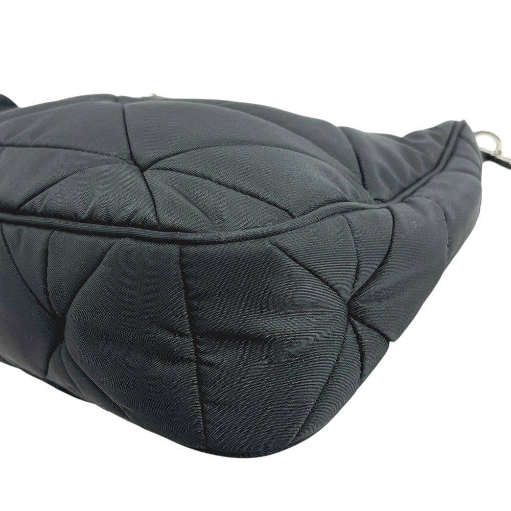 □美品□ プラダ Re-Nylon パデッド ショルダー ホーボ― バッグ