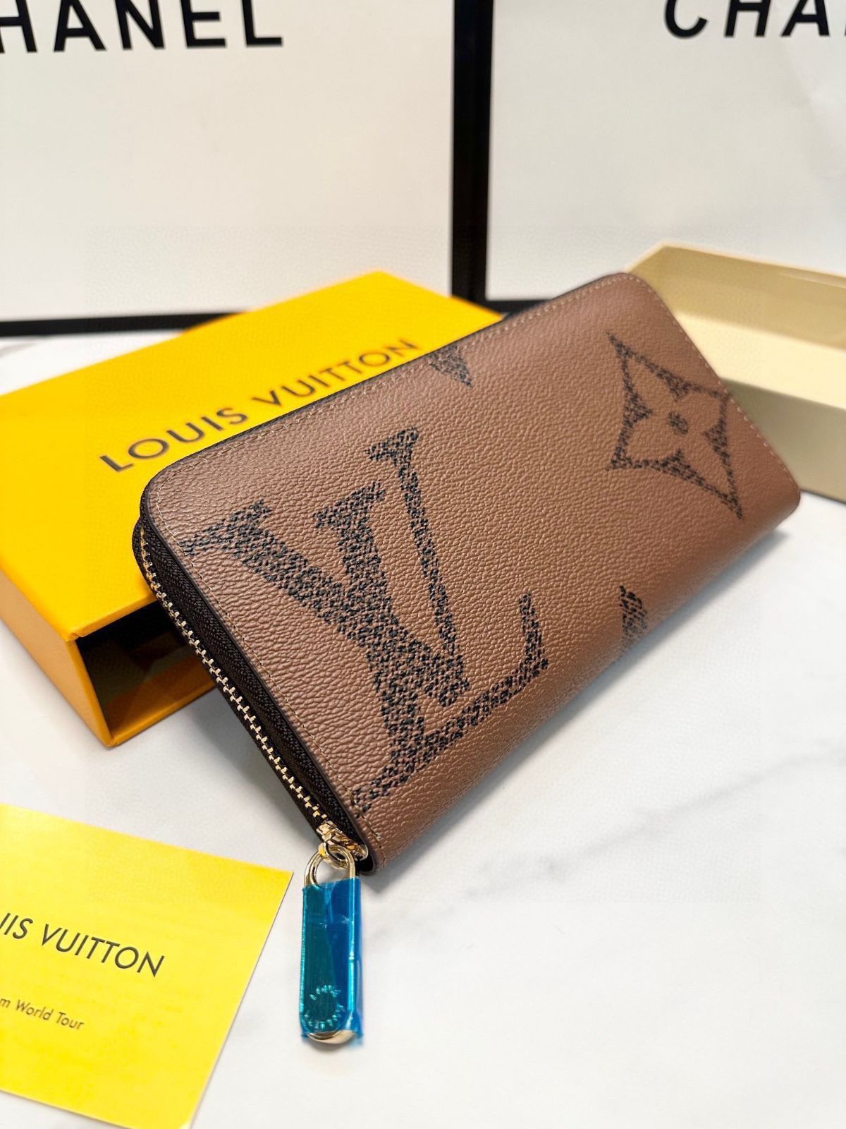 Louis Vuitton】今日特価！黒色 19x10cm 単ジッパーハンドポーチ