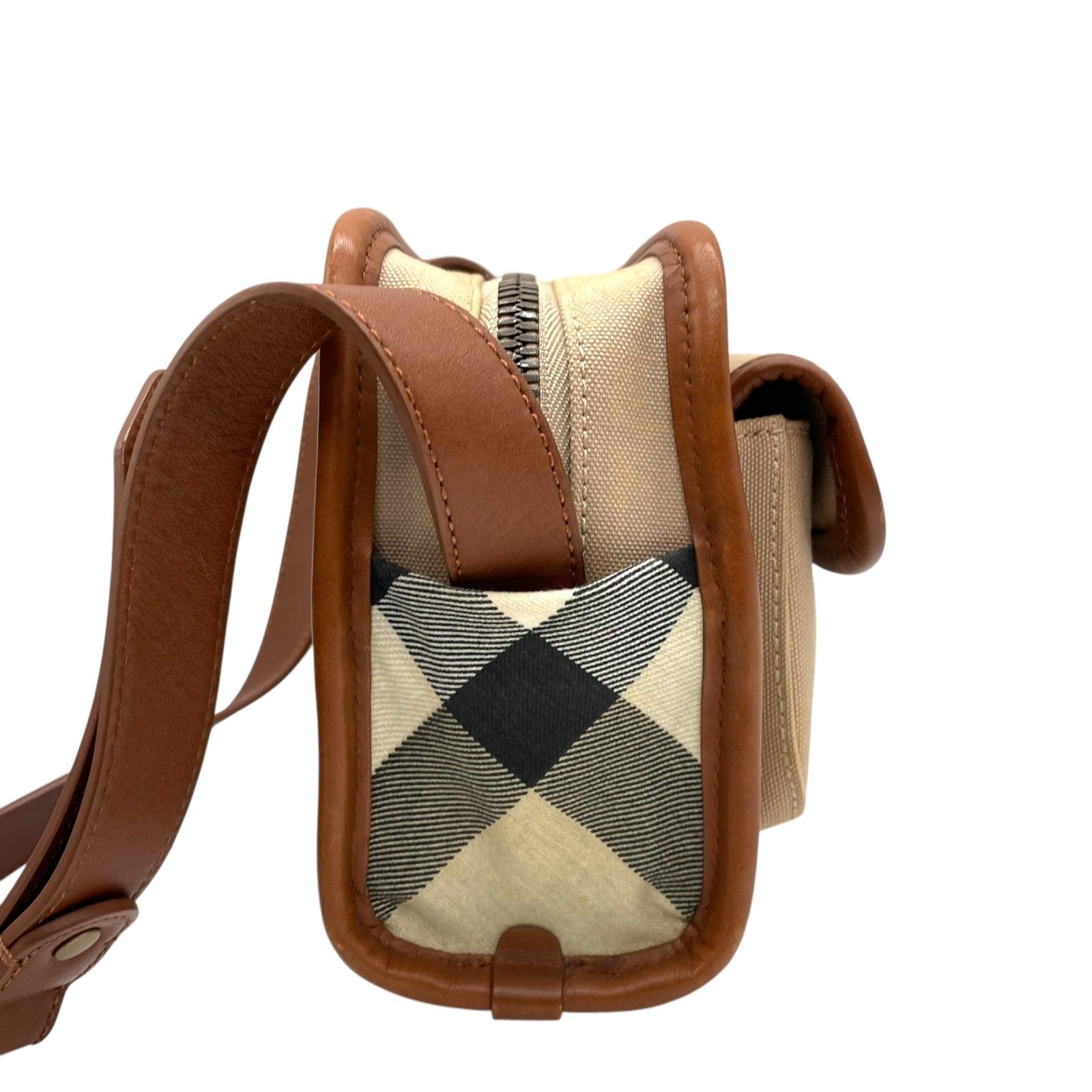 BURBERRY ベージュレザー バッグ BURBERRY ベージュ レザー トートバッグ