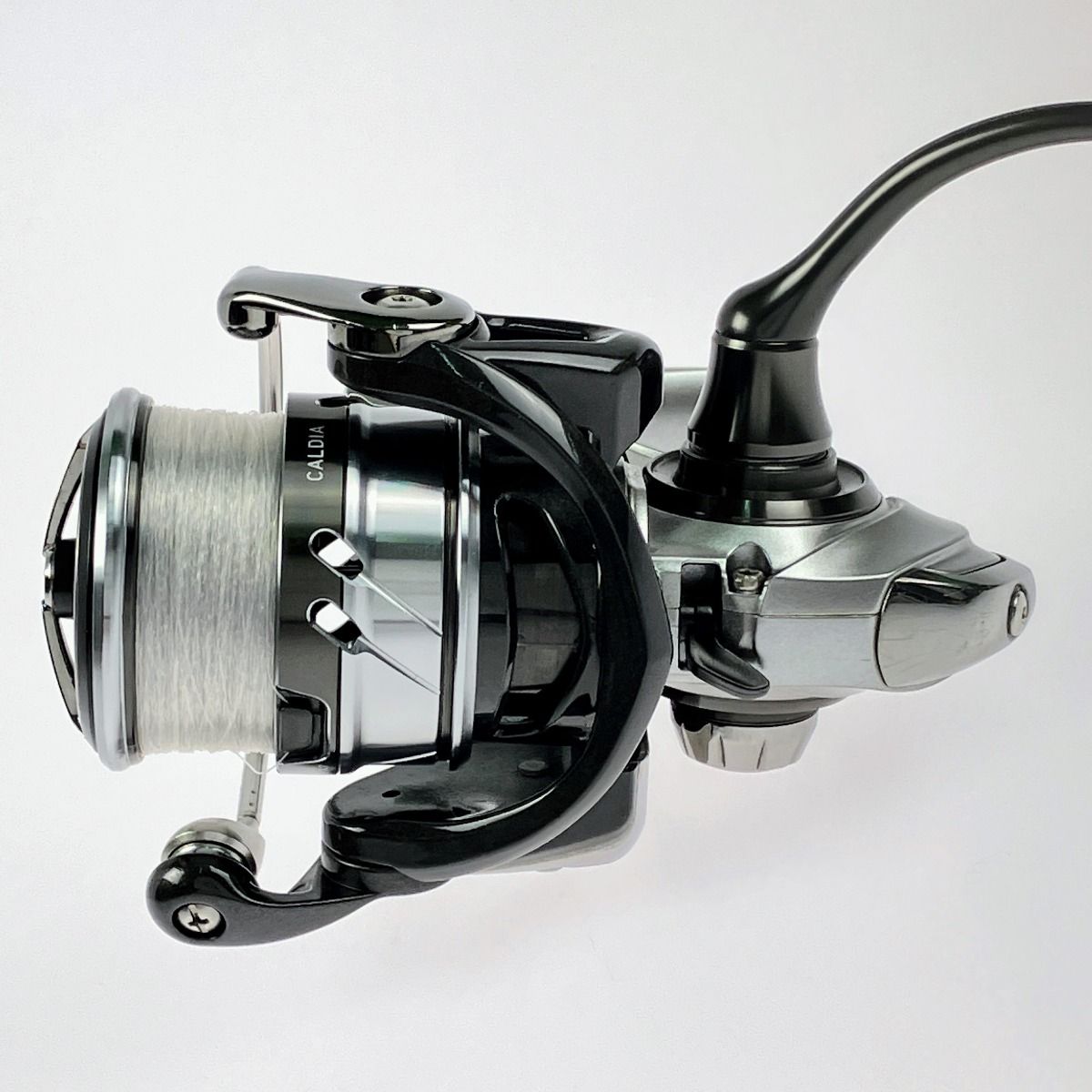 ▽▽DAIWA ダイワ 18カルディア LT 2500S-XH ハンドルノブ交換品