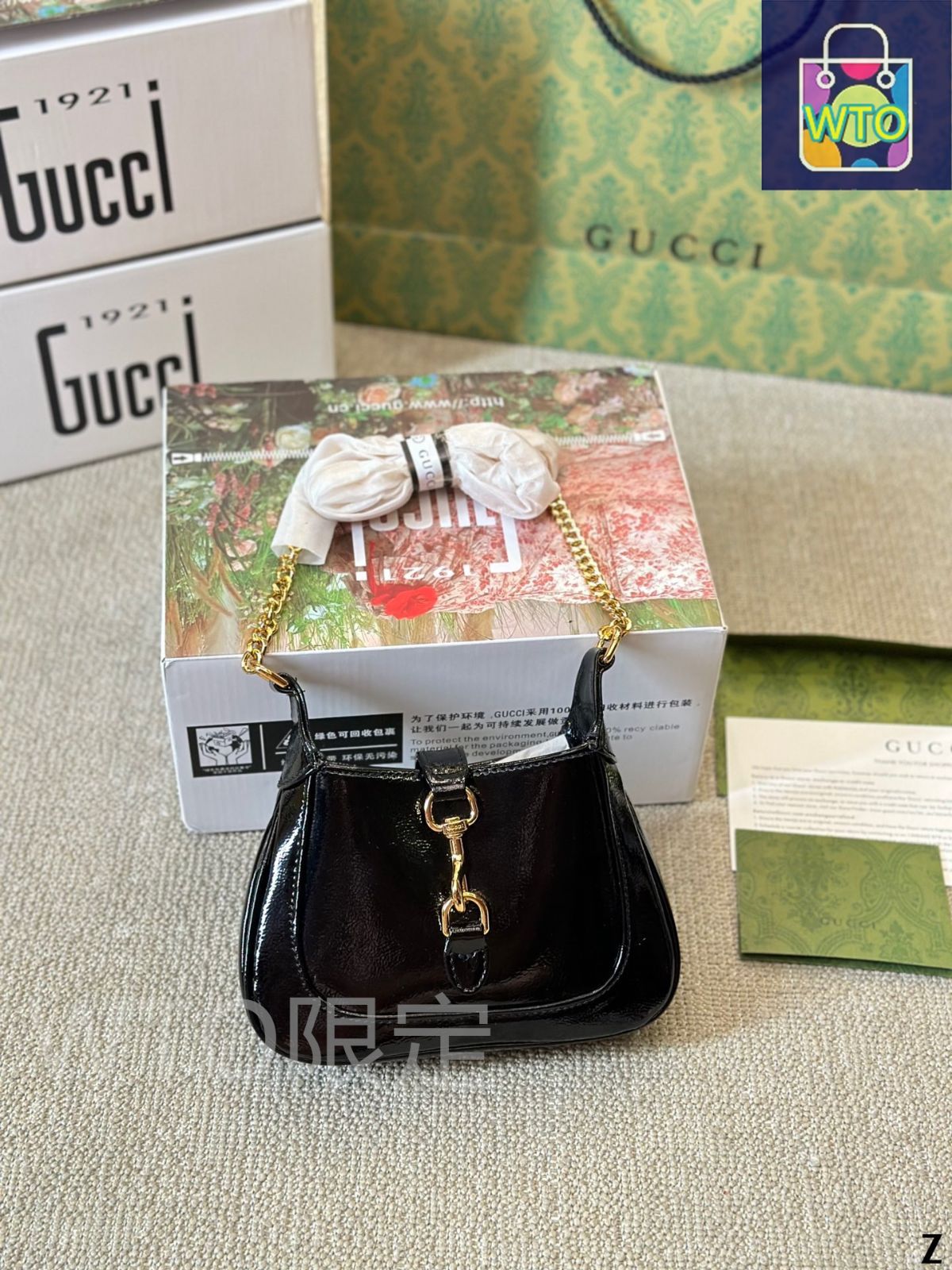 GUCCI JACKIE ハンドバッグ Gucciの新作Jackieハンドバッグ、トランペット郵便配達バッグ