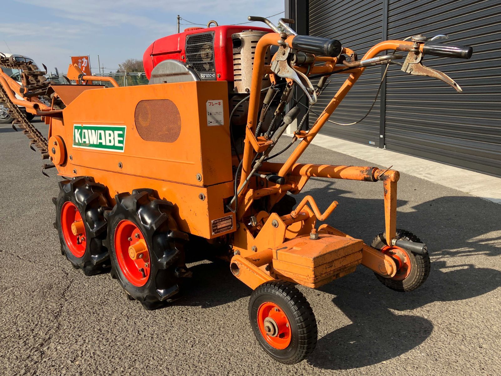 富山県射水市より 引き取り限定 カワベ F-20AL ポートレンチャー 自走式 溝堀機 現状渡し 富山県射水市より 引き取り限定 カワベ F-20AL ポートレンチャー 自走