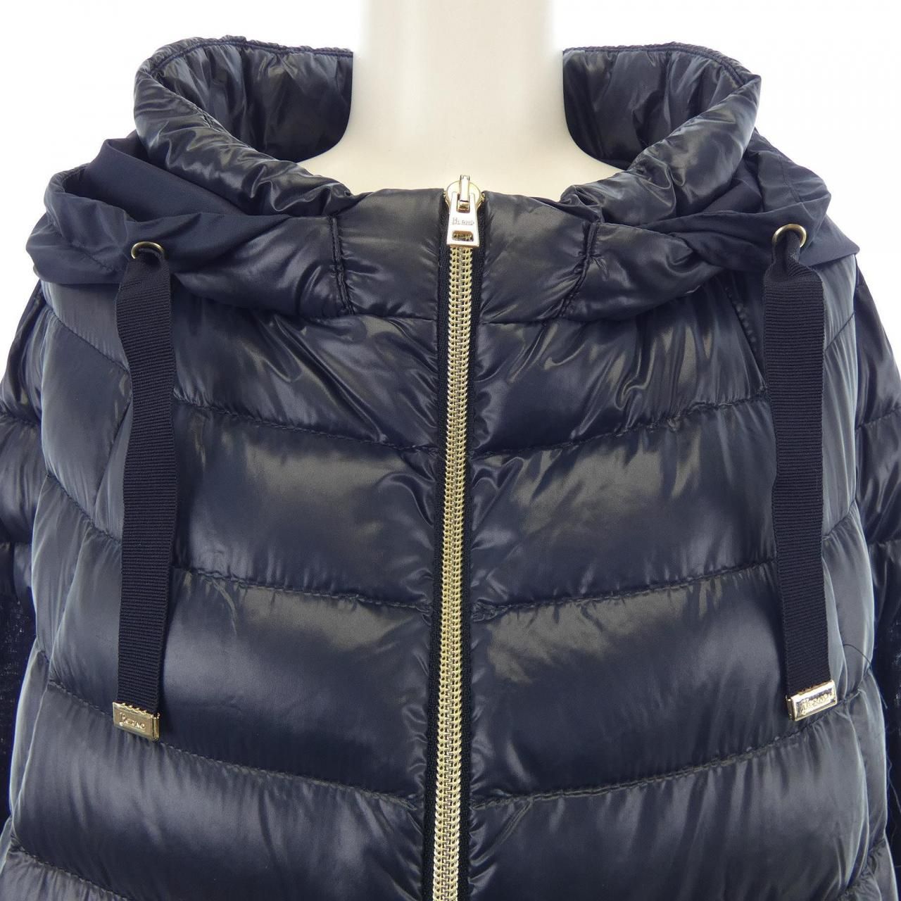 ダウンジャケット