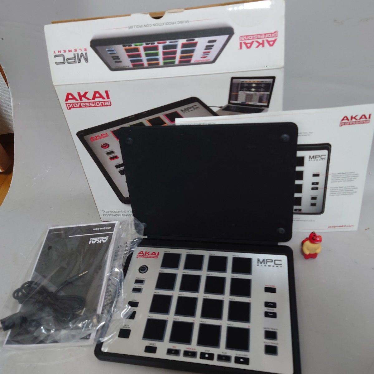 動作品 AKAI MPC ELEMENT 本体のみ | パッドコントローラー DTM機器 アカイ z-1919