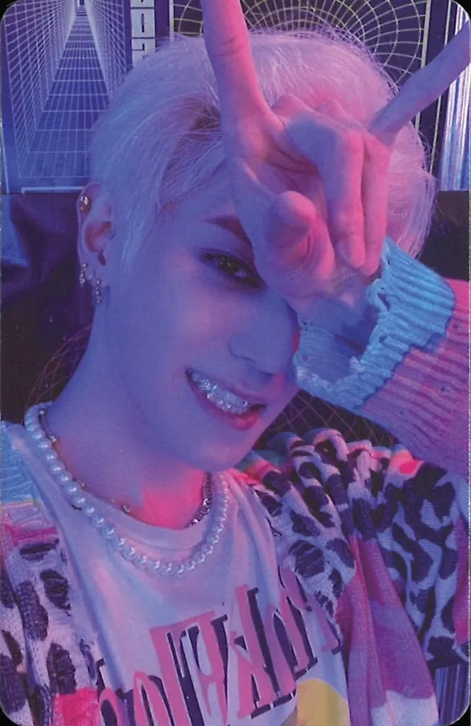 Taeyong – 2 Baddies core album photocard photocard