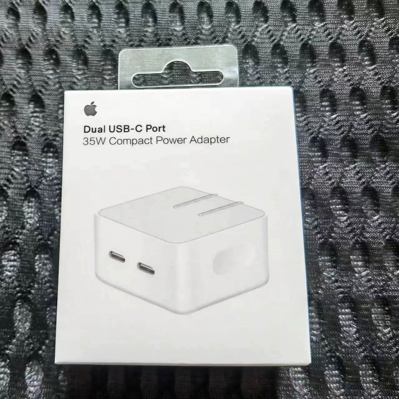 Apple純正 デュアルUSB-Cポート搭載35Wコンパクト電源アダプタ未開封