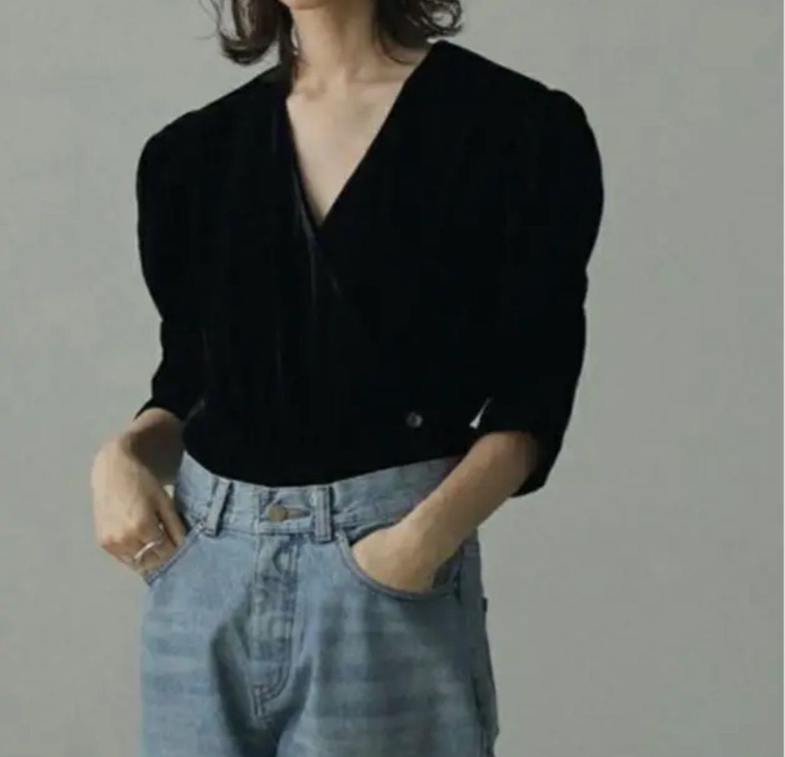 anuke Gather Velour Blouse 黒 【公式通販】 anuke Gather Velour Blouse 黒 【公式通販】