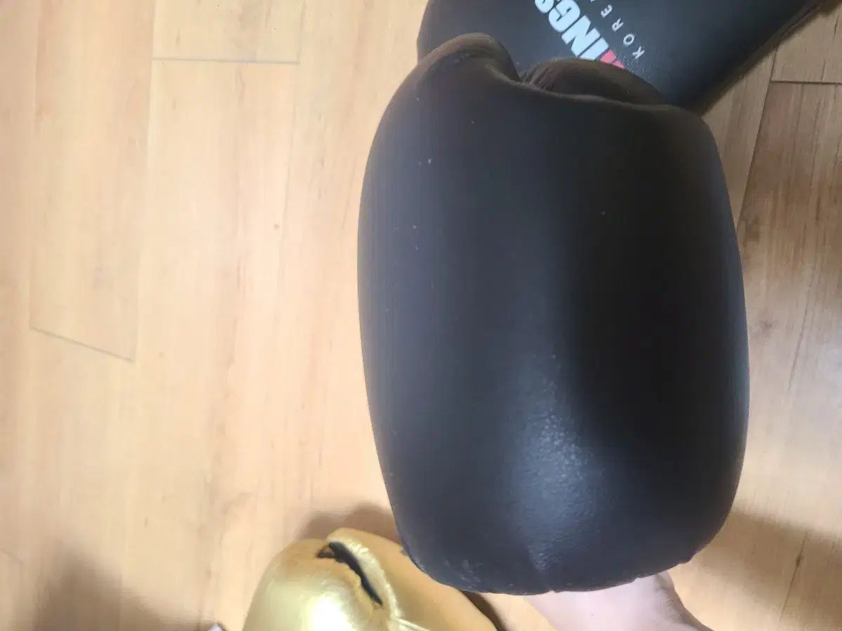 リングサイド ケニネ 16 オンス ボクシング グローブ