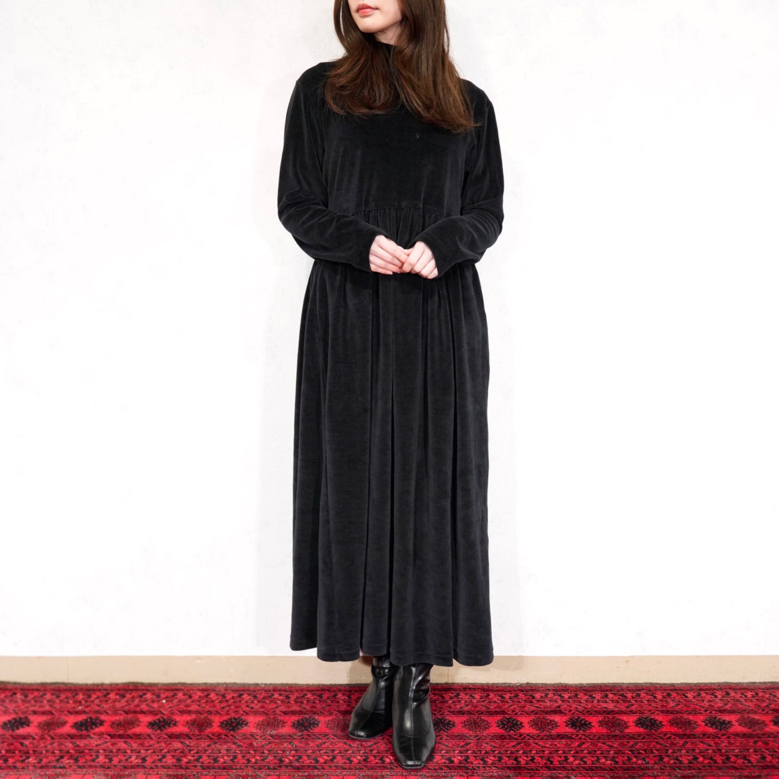 USA VINTAGE ERIKA-COMPANY BLACK COLOR DESIGN VELOUR ONE PIECE アメリカ古着ブラック デザインベロアワンピース