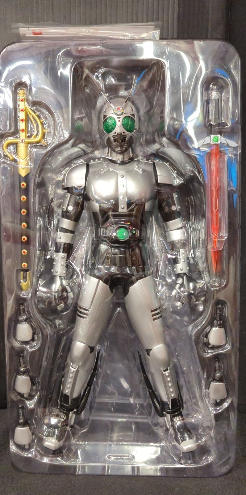 RAH シャドームーン（Ver.2.0） Amazon.co.jp: 【メディコム・トイプレミアムクラブ限定】RAH DX