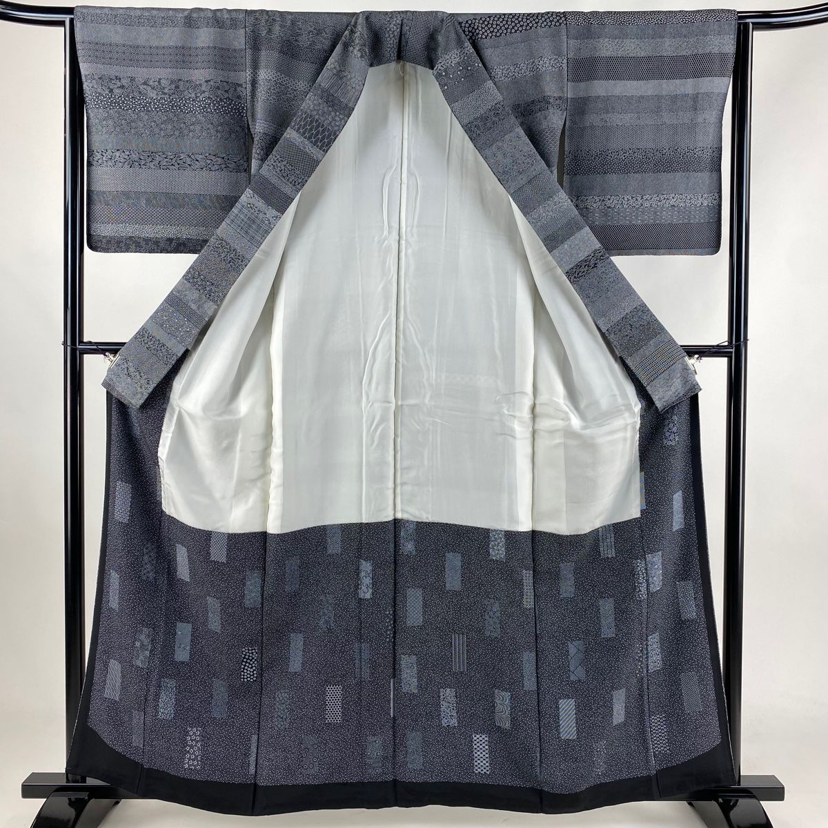 江戸小紋 身丈159.5cm 裄丈63.5cm S 袷 角通し 黒灰 正絹 美品 名品  