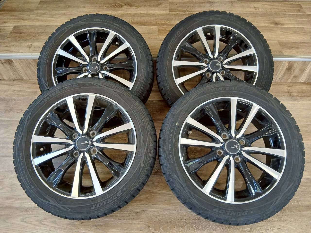 CEREBRO 社外アルミホイール×スタッドレスタイヤセット PCD100 4H DUNLOP WINTERMAX 165 60R15 軽自動車 ハスラー等へ