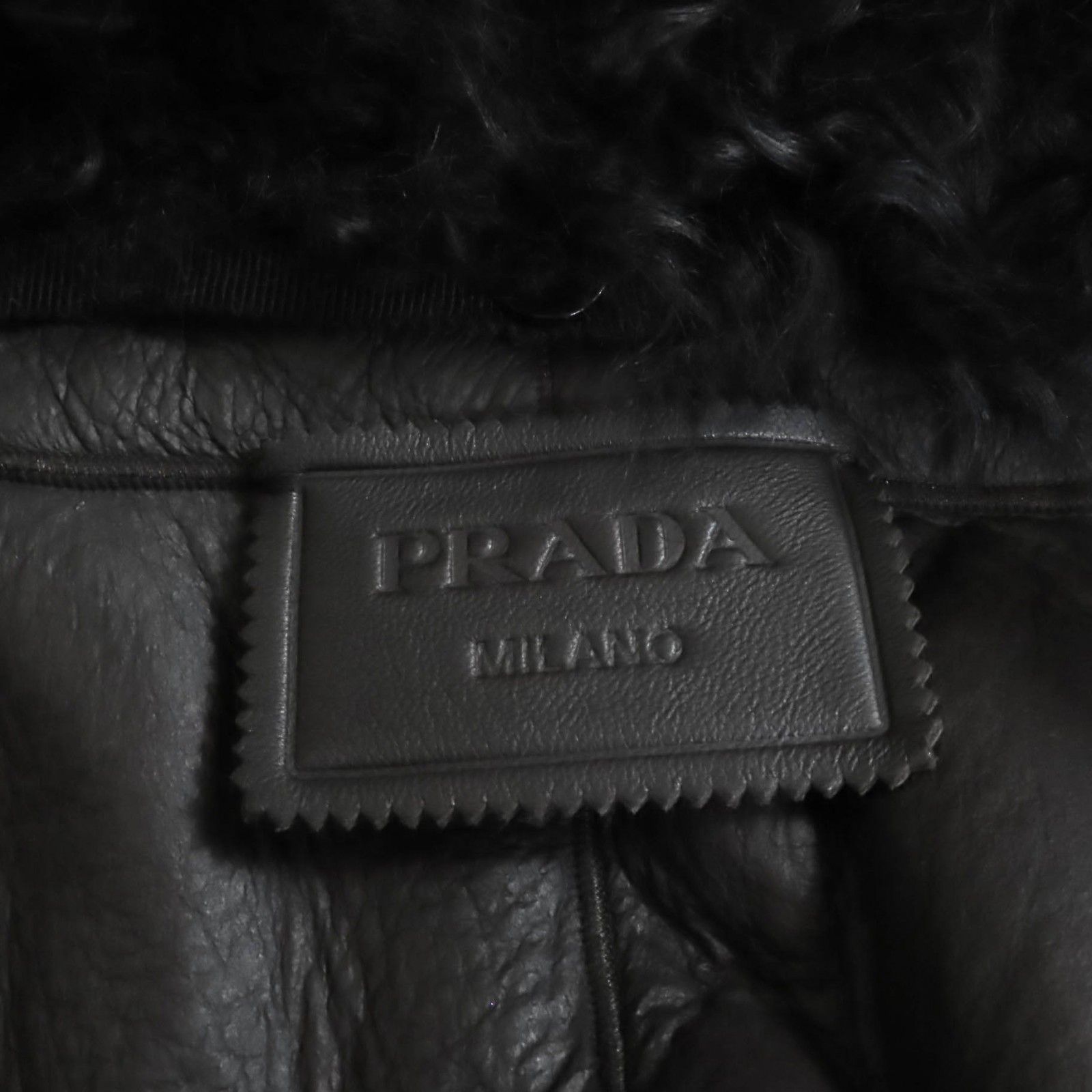 PRADA プラダ