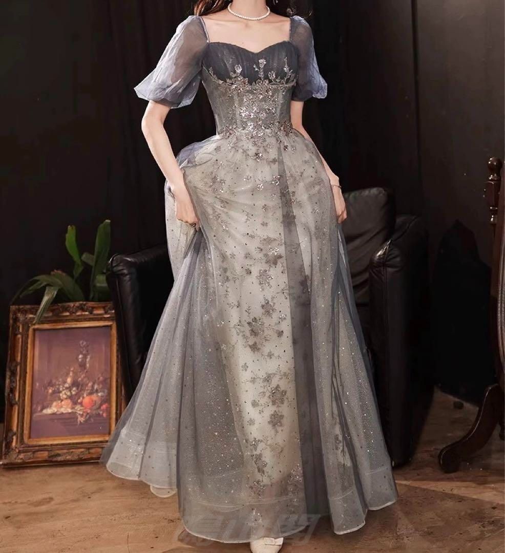 ベアとパフスリーブの2種類