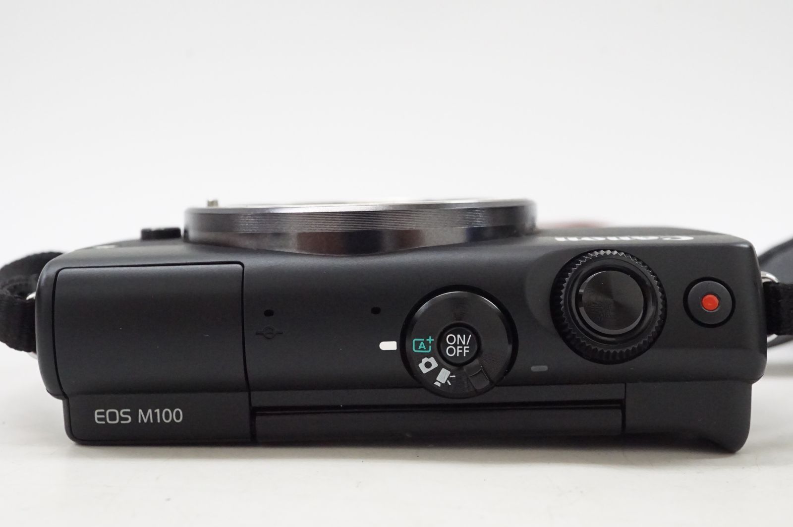  C 071743 1 CANON EOS M 100 ミラーレス一眼レフ 15 ４５㎜ レンズキット ミラーレス一眼 デジタルカメラ