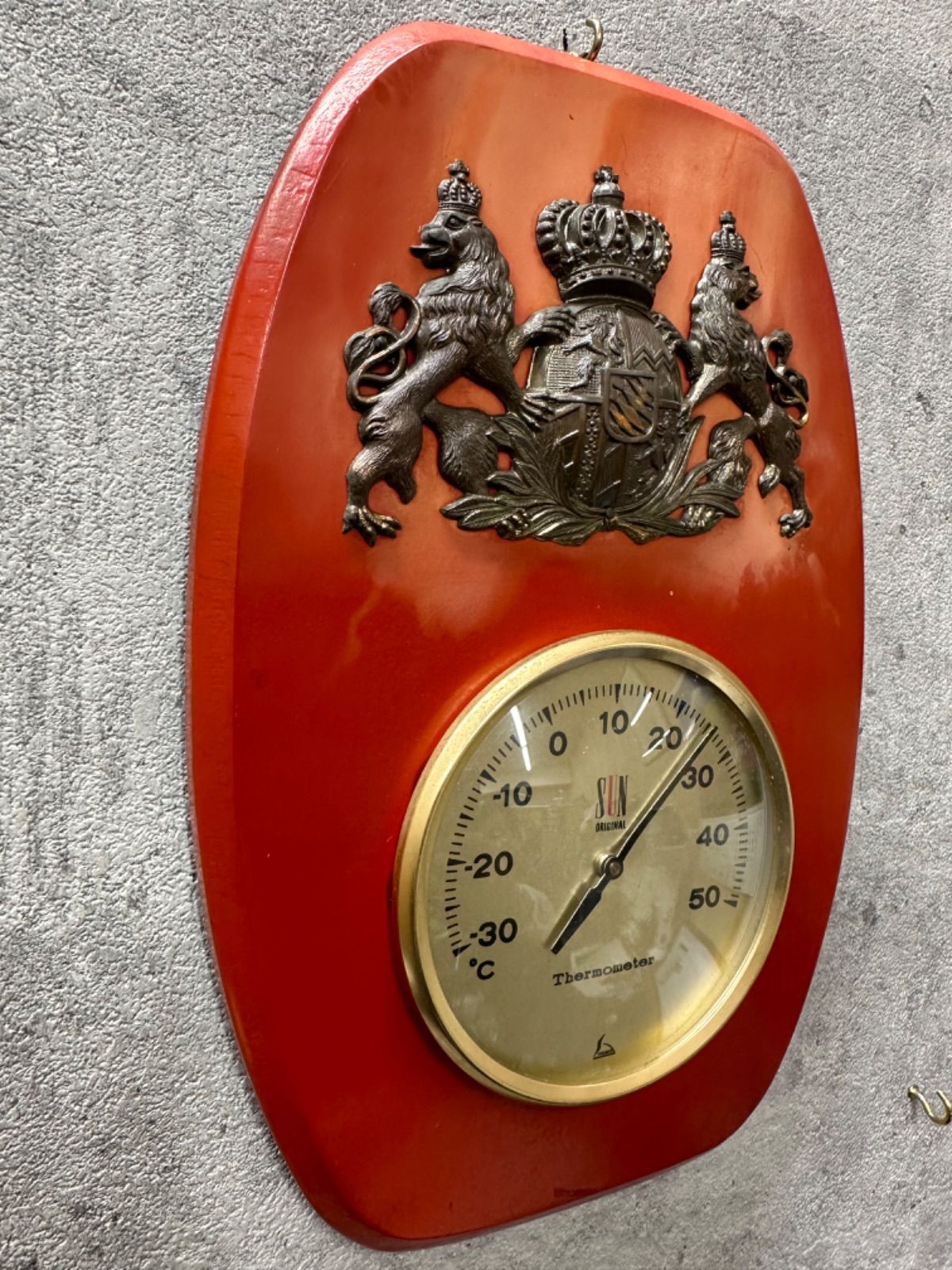 値下げ】 ロールス・ロイス 1904年 温度計付き 温度計 金属製 壁掛け 値下げ】 ロールス・ロイス 1904年 温度計付き 温度計 金属製 壁掛け