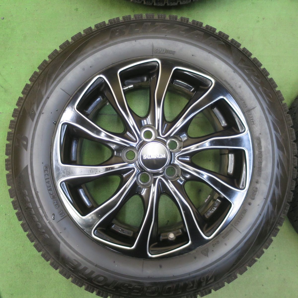 195/65R15 ブリヂストン VRX2 20年製 バリ溝 バリ溝！23年！9分