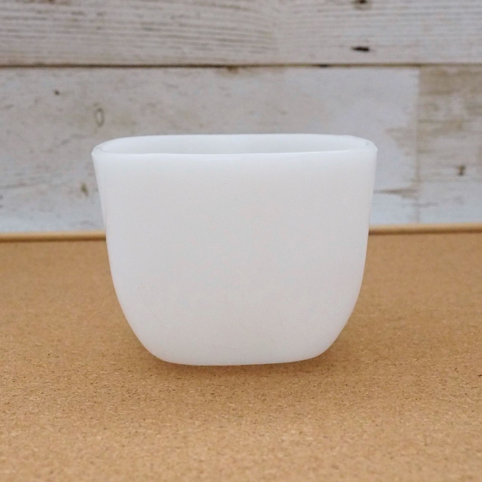 Glass bake（グラスベイク）のスクエアマグカップ 珍しい四角型
