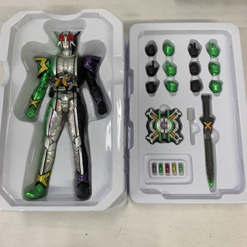 Amazon.co.jp: バンダイ(BANDAI) S.H.Figuarts（真骨彫製法