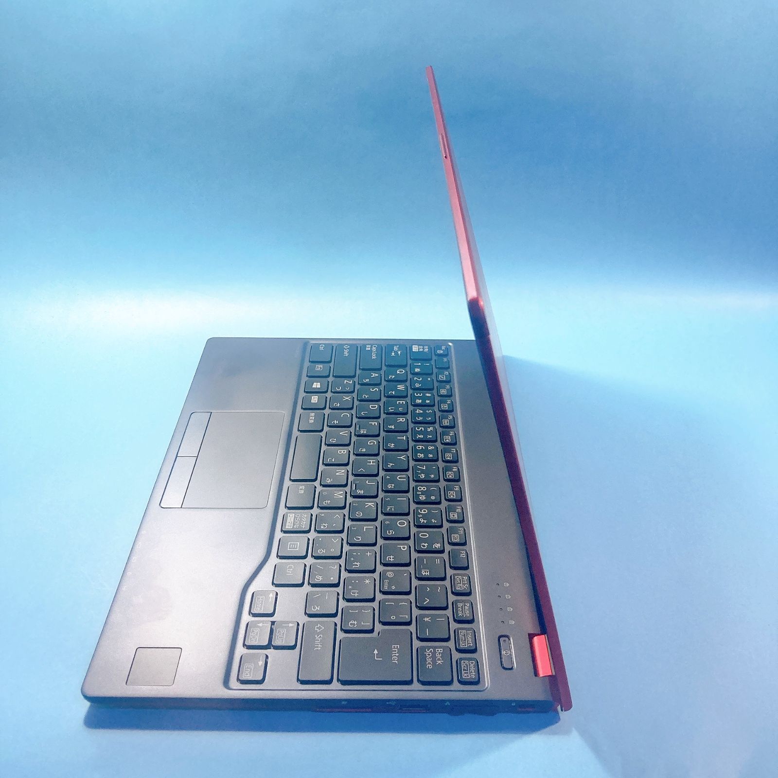 497✨薄型軽量 / LIFEBOOK /高速SSD /8GB /オフィス付/ 赤✨すぐ使える